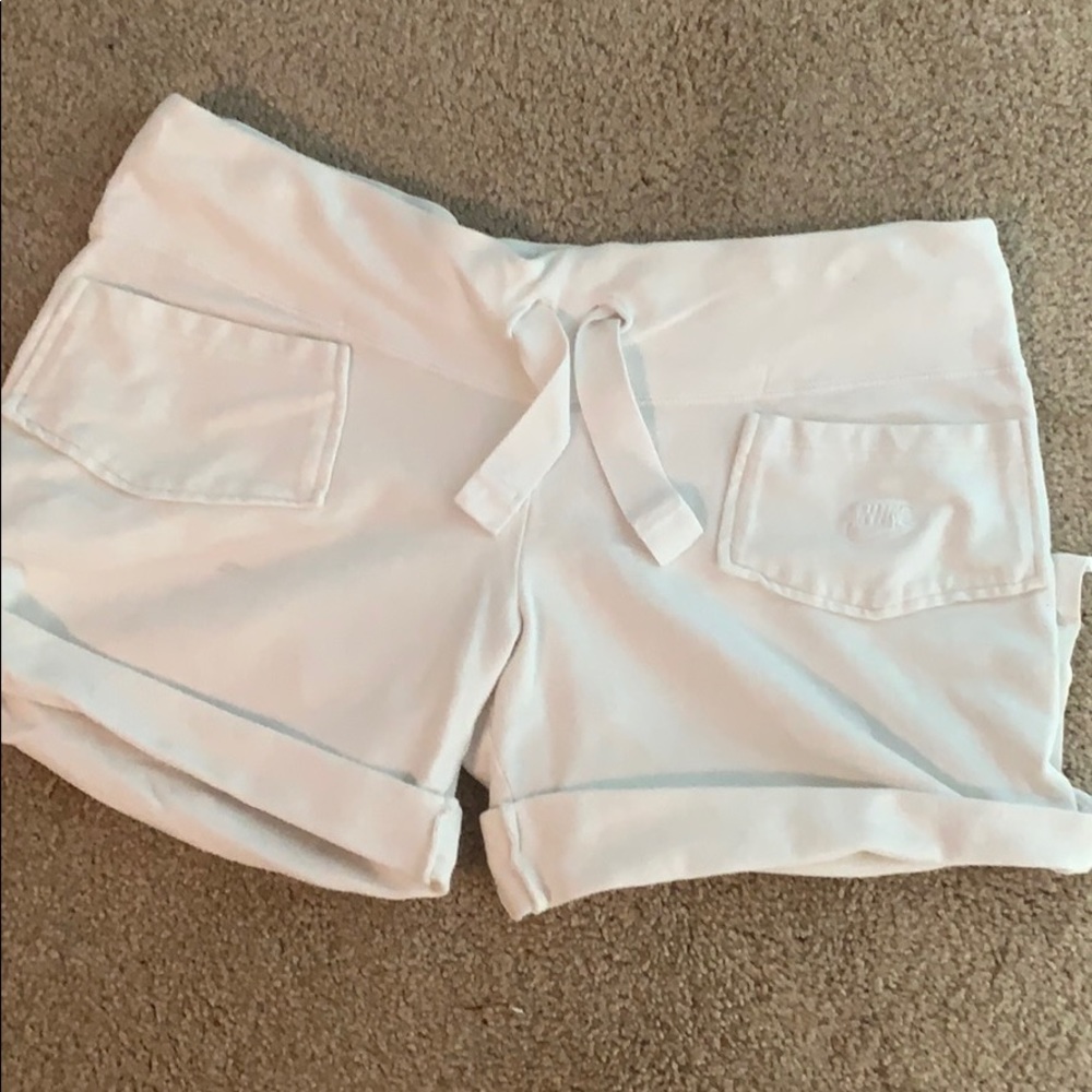 white nike shorts